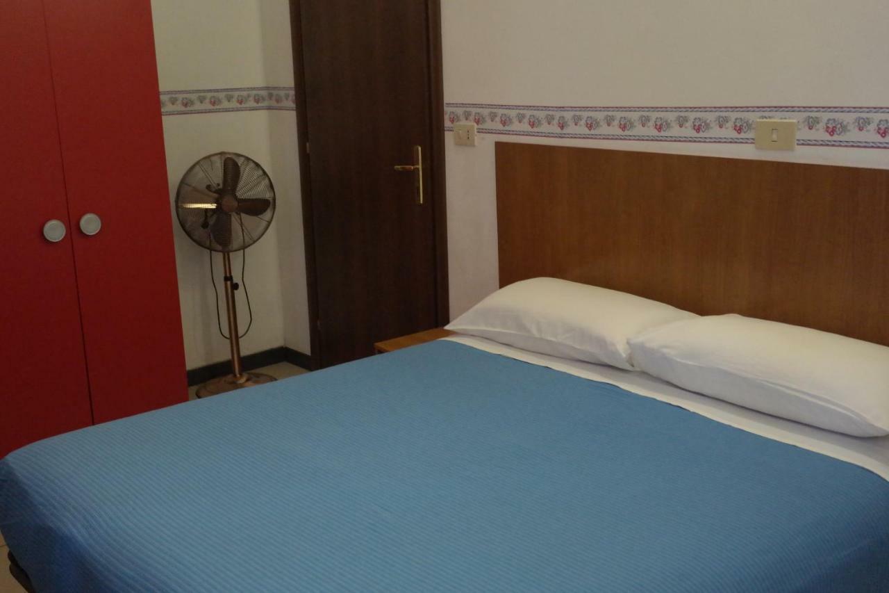 Hotel Houston Livorno - Struttura Esclusivamente Turistica - Not For Business Or Workers Exteriér fotografie